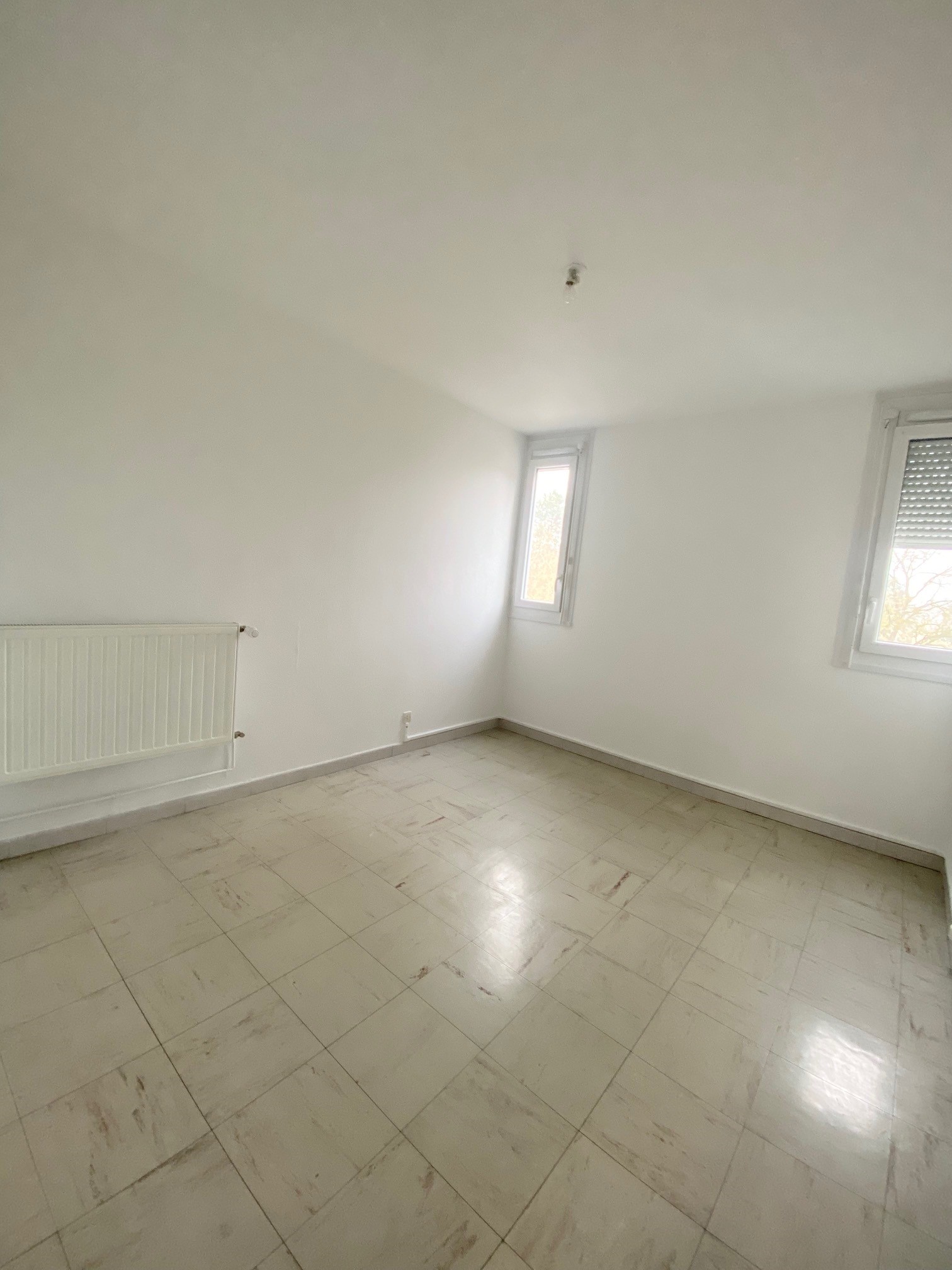 APPARTEMENT T3 EN LOCATION AUTUN SAINT PANTALEON