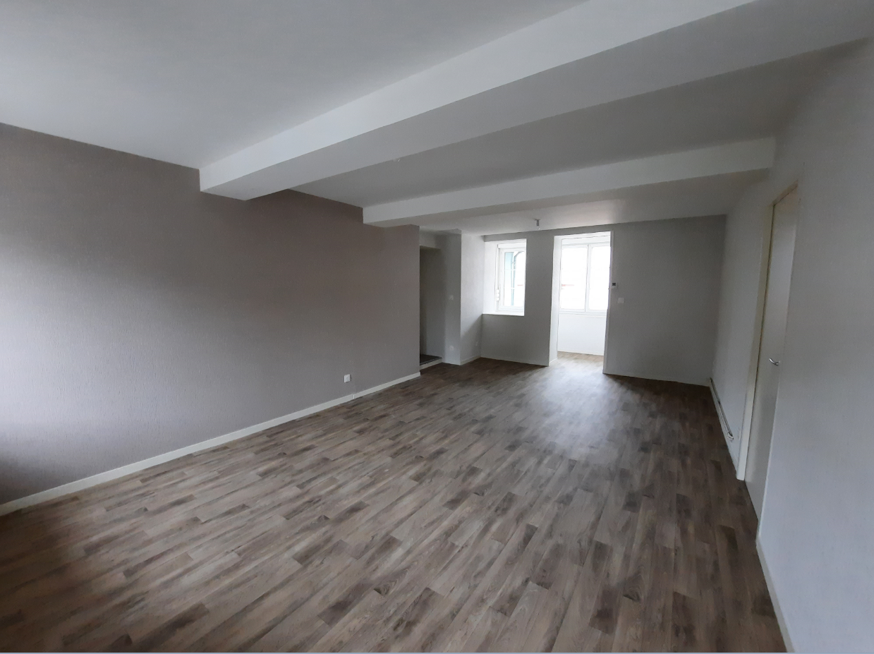 Appartement t4 centre ville de Montceau les Mines