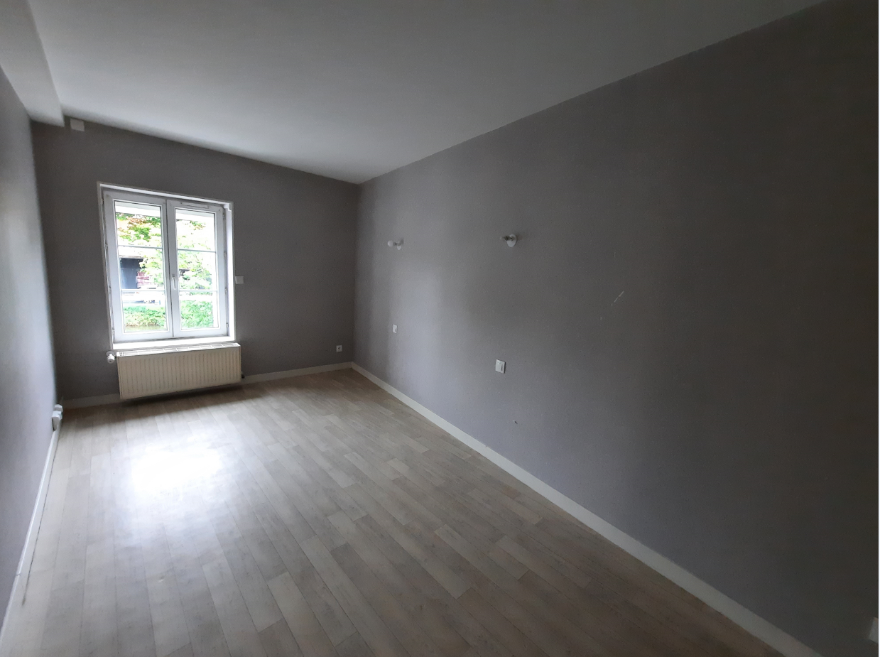 Appartement t4 centre ville de Montceau les Mines