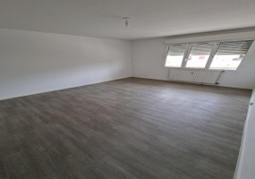 APPARTEMENT T3 CENTRE VILLE MONTCEAU