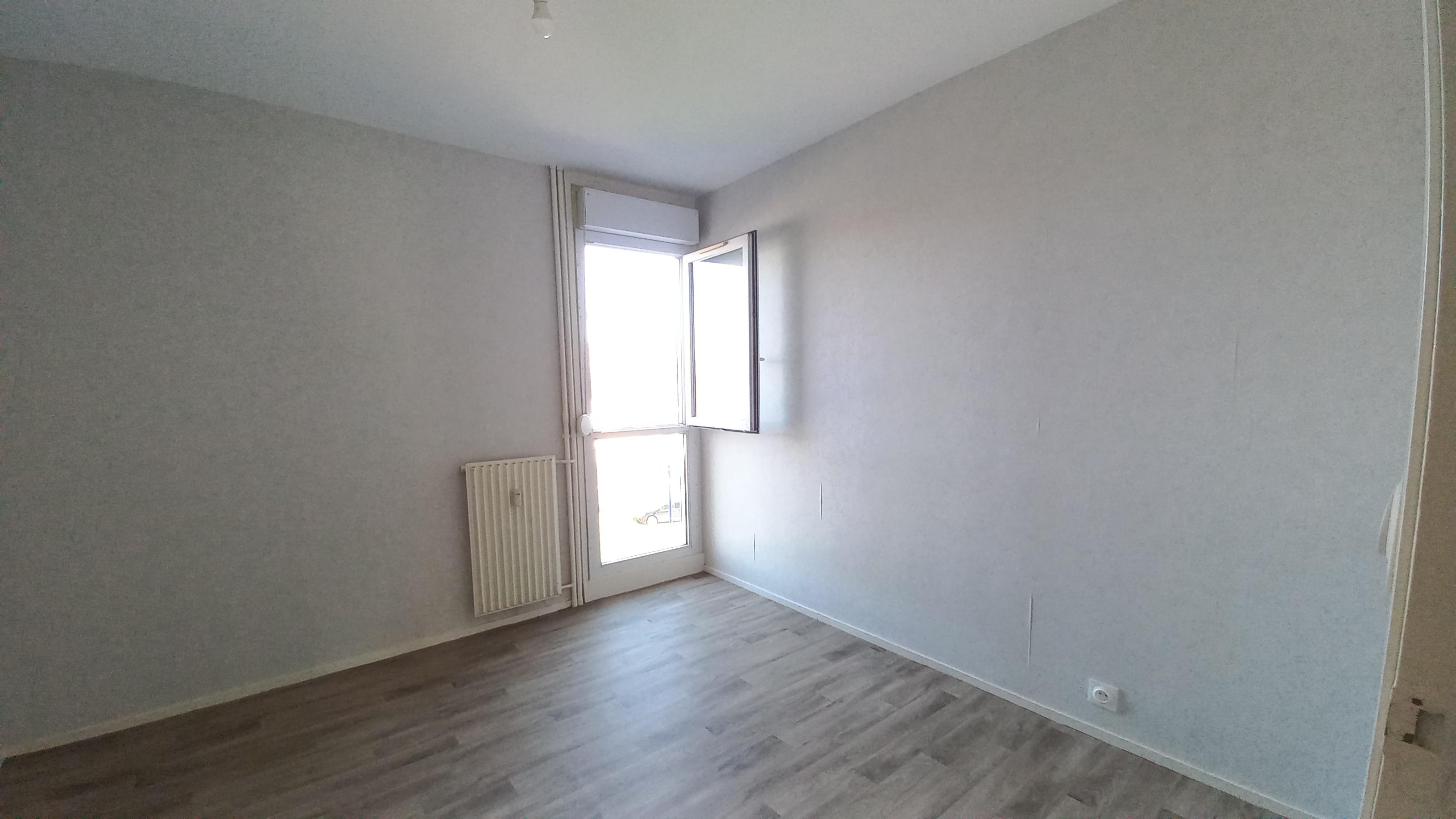 17 RUE DE LA RESISTANCE, 71300, Montceau Les Mines, 2 Chambres Chambres , ,Appartement,Location ,RUE DE LA RESISTANCE,5,16277