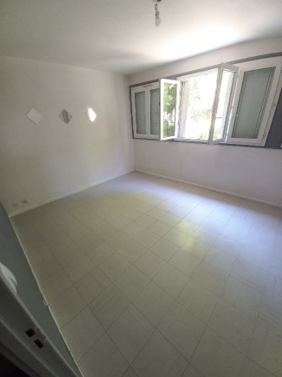 Appartement T3 - Cellier - Cave - Baignoire - 2 chambres - 3-ème étage - Chenôve 