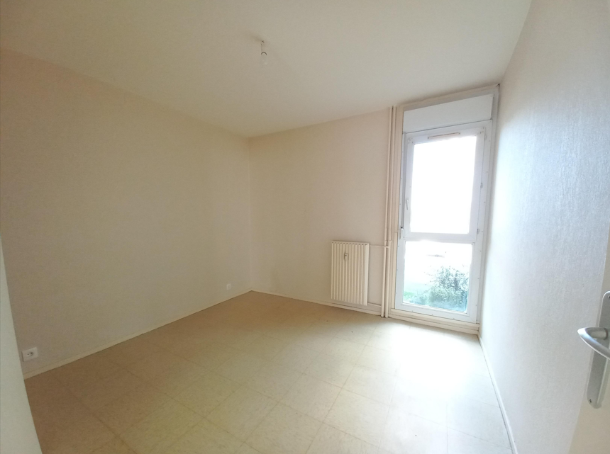 4 rené coty, 71300, 2 Chambres Chambres , ,Appartement,Location ,rené coty,16322