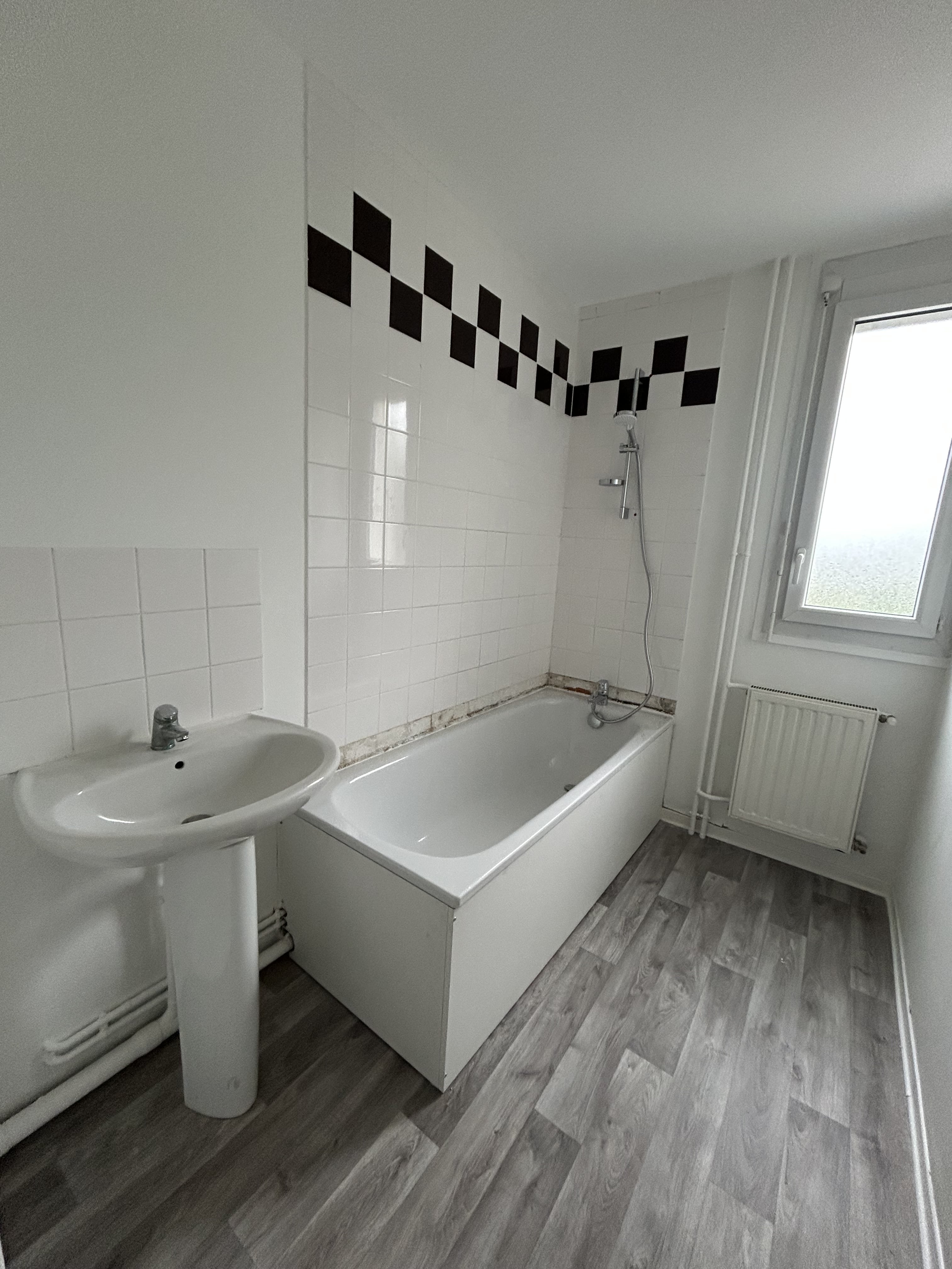 APPARTEMENT T3 bis EN LOCATION AUTUN SAINT PANTALEON