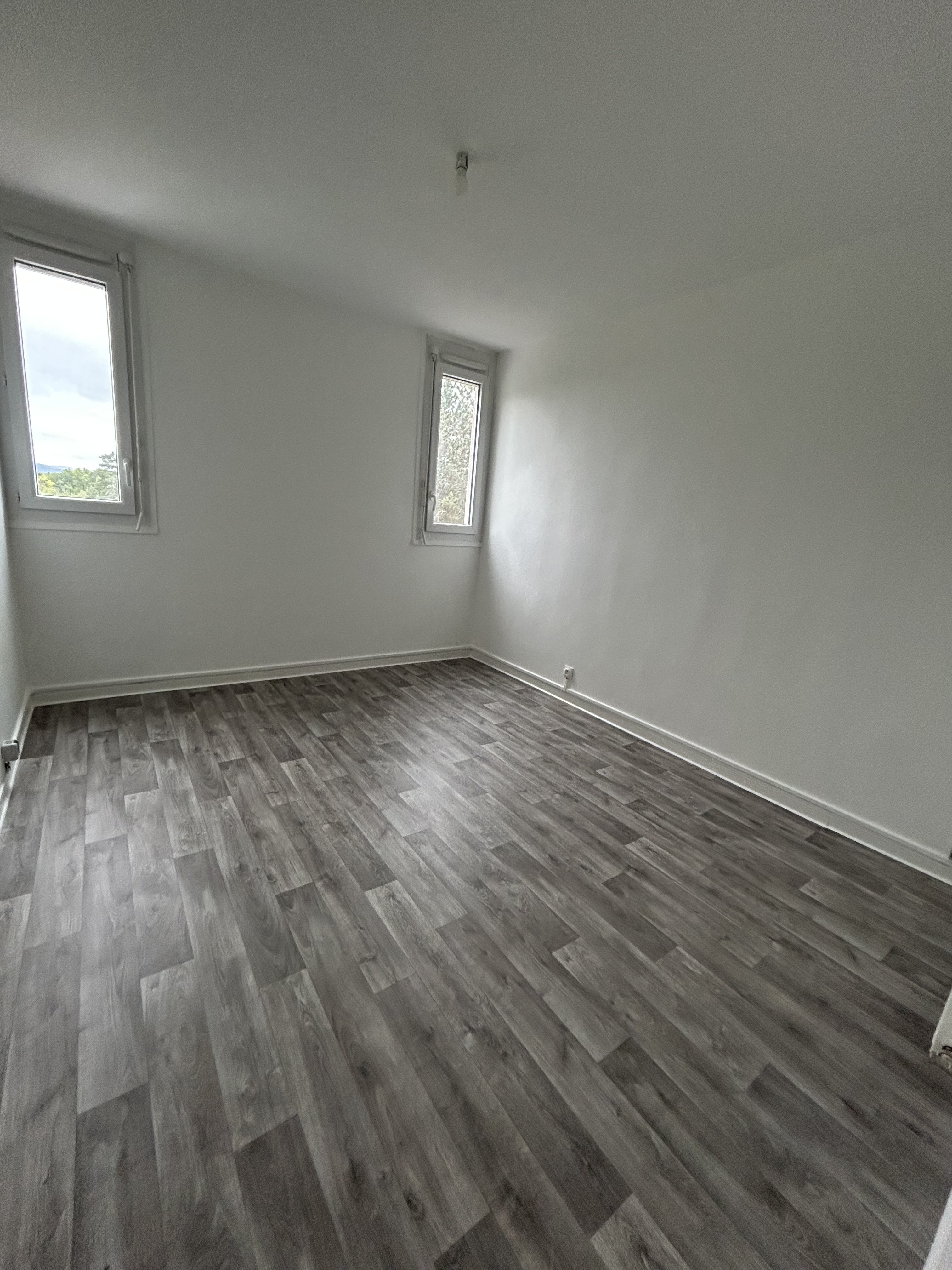 APPARTEMENT T3 bis EN LOCATION AUTUN SAINT PANTALEON