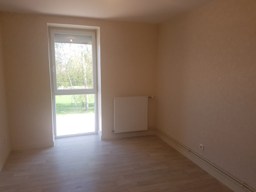 Appartement T4 - Montceau-les-Mines - 3 chambres - Baignoire - Parking 