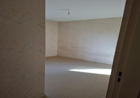 Appartement T4 - Séjour - Cuisine fermée - 3 chambres - Baignoire - Autun - 