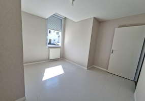 18 rue de la Gare, 71420, Génelard, 3 Chambres Chambres , ,Appartement,Location ,rue de la Gare,16865