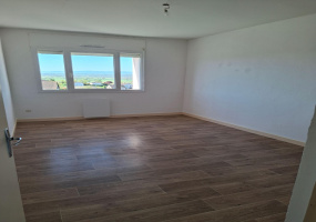 Dans la résidence Le Panoramique à MARCIGNY, Appartement T3BIS à Louer