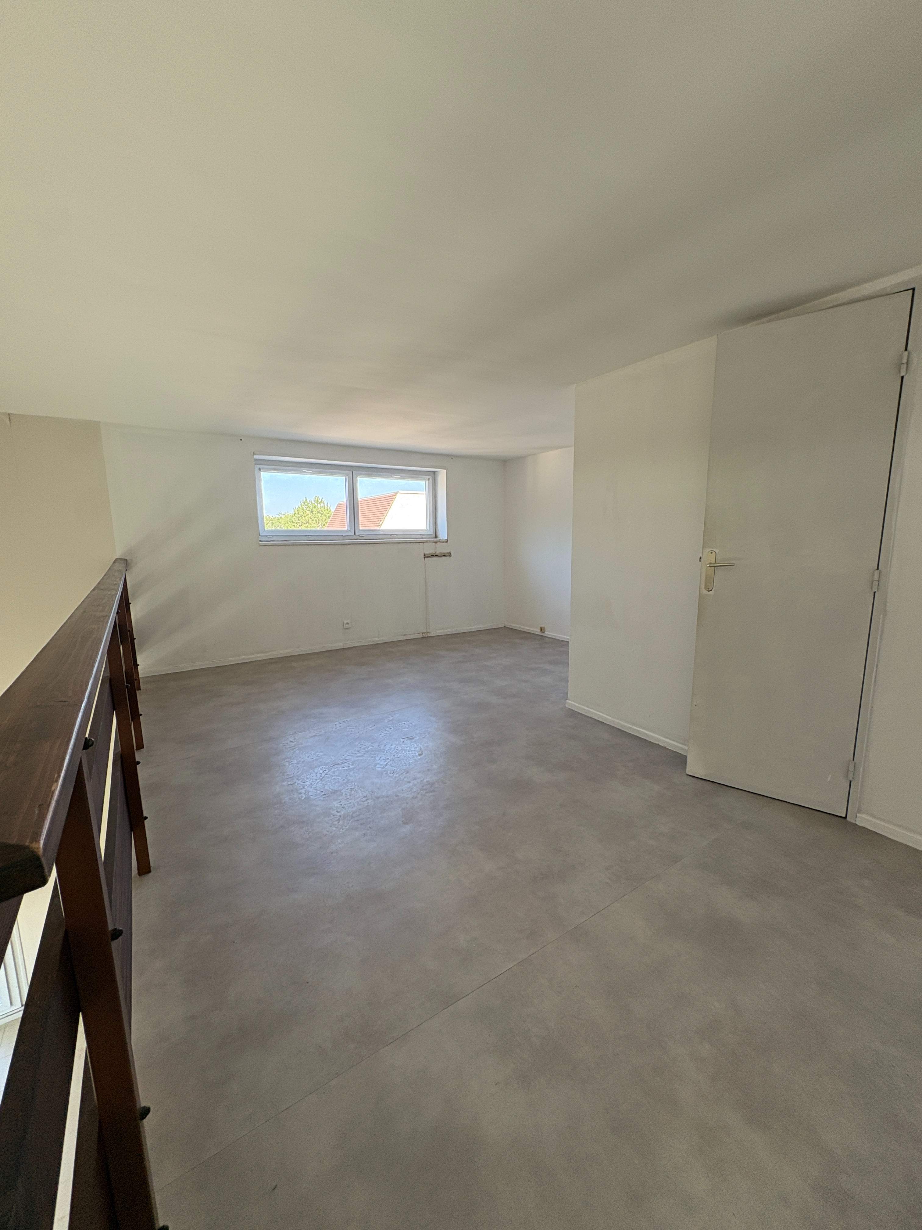 BT E ALLEE JACQUES PREVERT 58500 CLAMECY