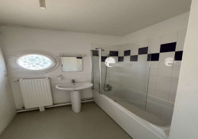 1 IMPASSE DE L'AGUILLON, 58000, NEVERS, 2 Chambres Chambres , ,Appartement,Location ,IMPASSE DE L'AGUILLON,1,IMPASSE AIGUILLON