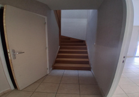 10A Grande Rue, 21121, Hauteville les Dijon, 3 Chambres Chambres , ,Appartement,Location ,Grande Rue,58000030471