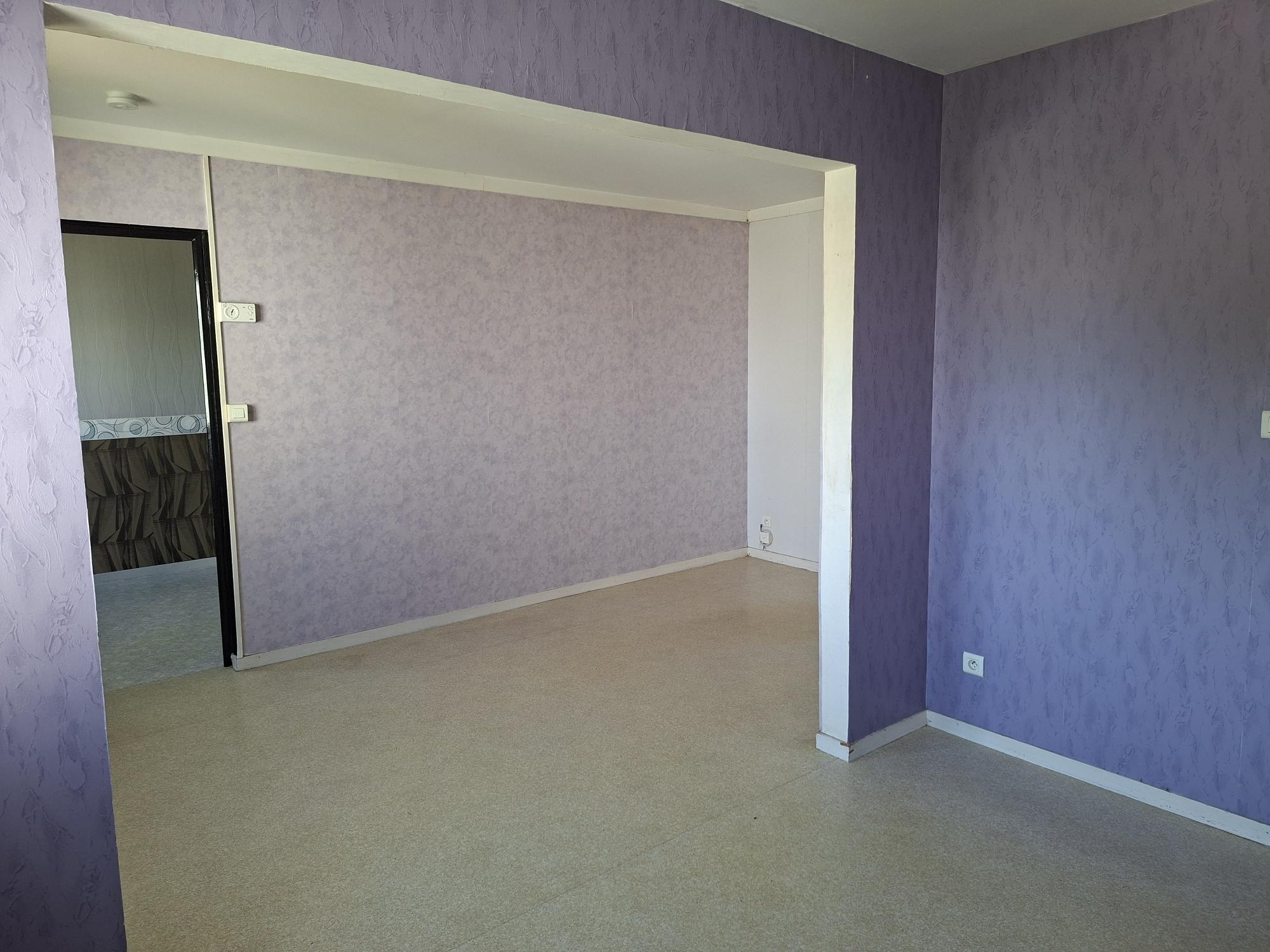 Appartement T2 - Baignoire - 1 chambre - 3ème étage - Ascenseur - Longvic 